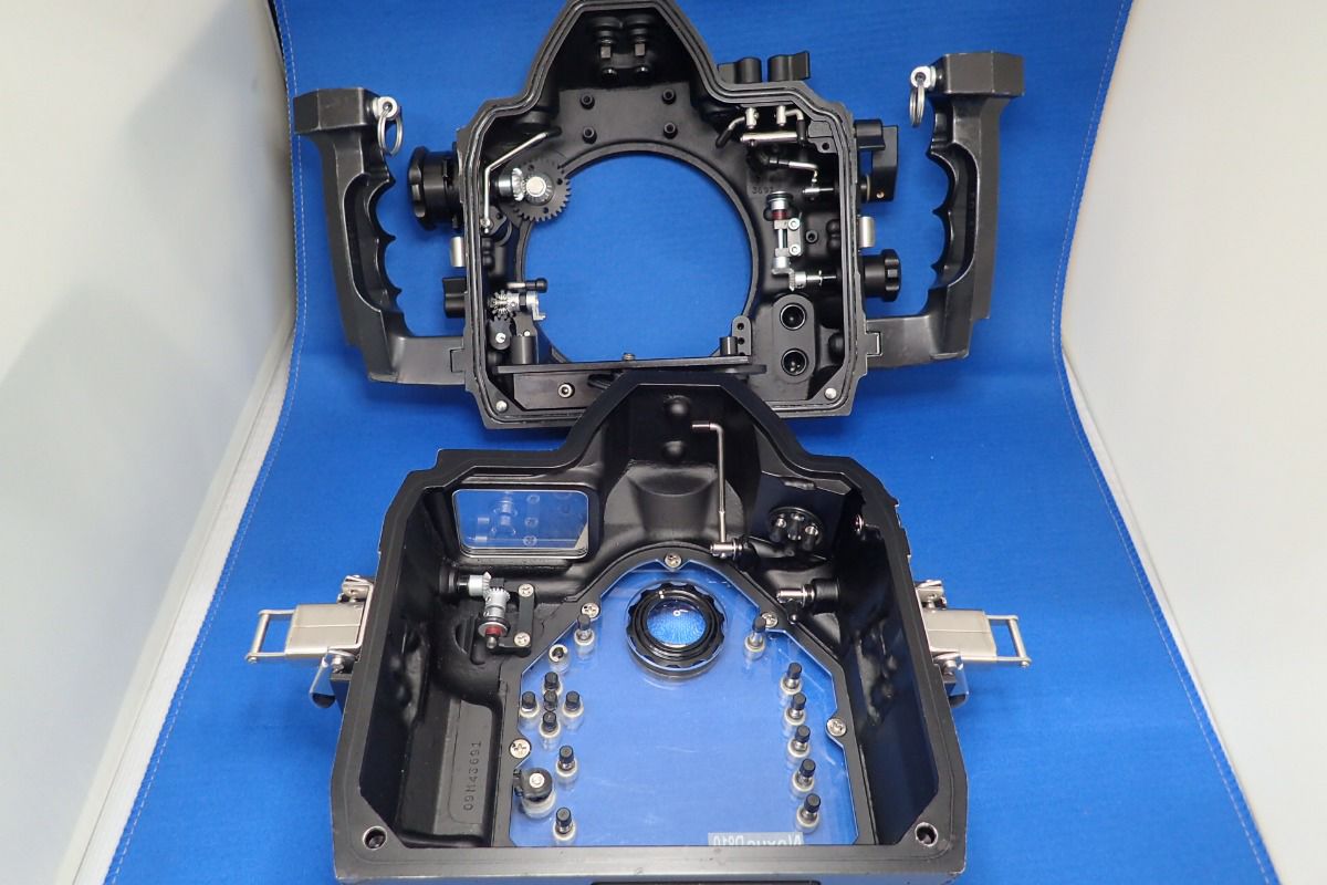 中古Bランク【アンティス / Anthis】水中ハウジング Nexus D810 M4 光  