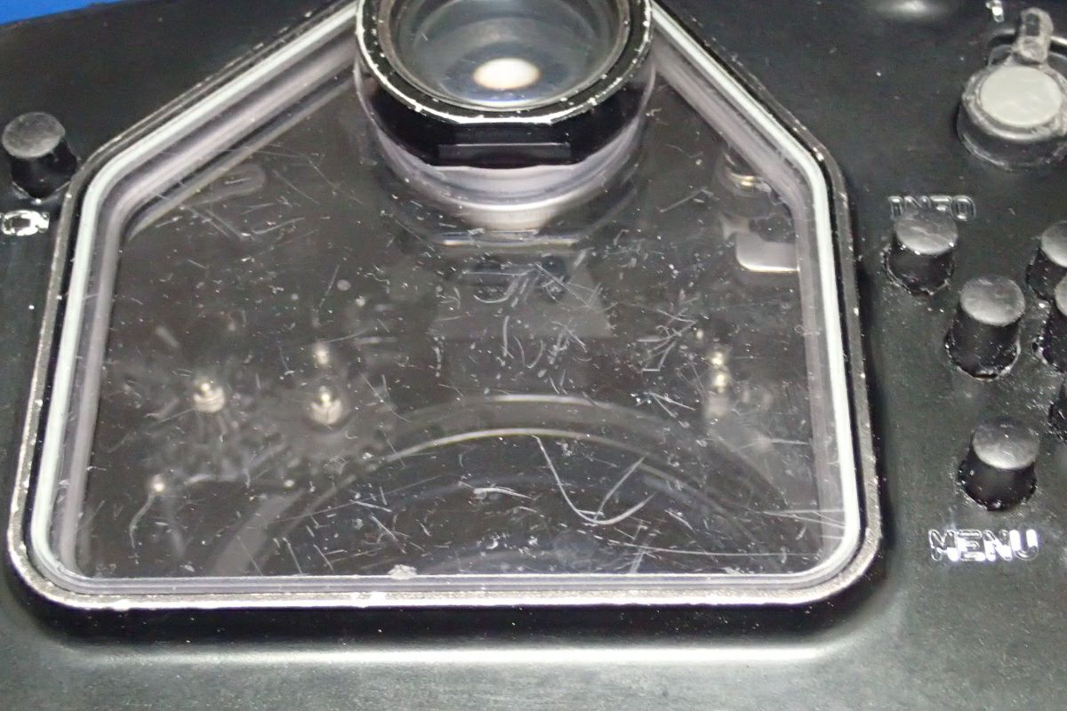 中古Cランク【ノーティカム / Nauticam】水中ハウジング NA OMD EM1 + バキュームバルブ
