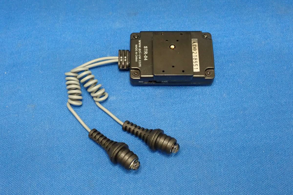 中古Sランク【エーオーアイ / AOI】LEDストロボトリガー STR-04 #21389-2