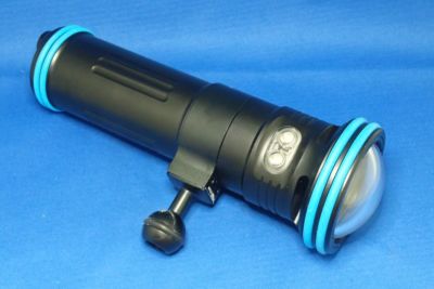 中古Bランク【Fisheye / WEEFINE】大光量LED水中ライト FIX AQUAVOLT7000 &  7000αの商品ページ|カメカメCAMERA