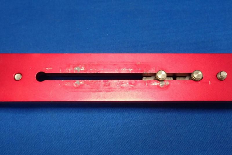 中古Bランク【ユーエヌ / UN】U.N グリップステーM RED UNZ-2579 + INONマルチダイレクトベースII