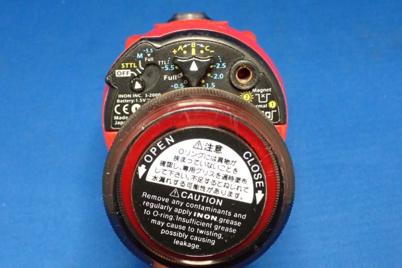 中古Aランク【イノン / INON】水中ストロボ S-2000 + Zアダプター2
