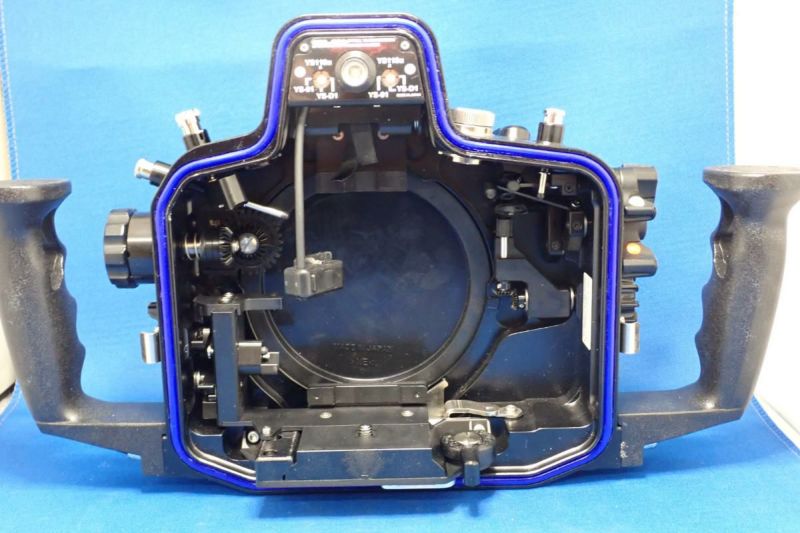 中古Aランク【シーアンドシー / SEA&SEA】水中ハウジング MDX-D500 #06179 + 光コンバーターN1 #50126-4