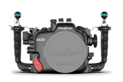 最新の水中ハウジングやアームなど水中撮影機材一式を取り扱う