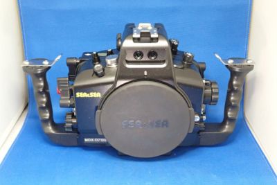 水中撮影機材や水中用品の事なら経験豊富なカメカメCAMERA