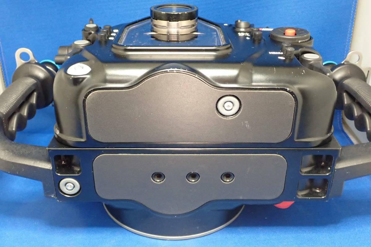 中古Aランク【ノーティカム / Nauticam】水中ハウジング NA Z7V(Z7 / Z6用) + バキュームバルブ + TTLコンバーター-4