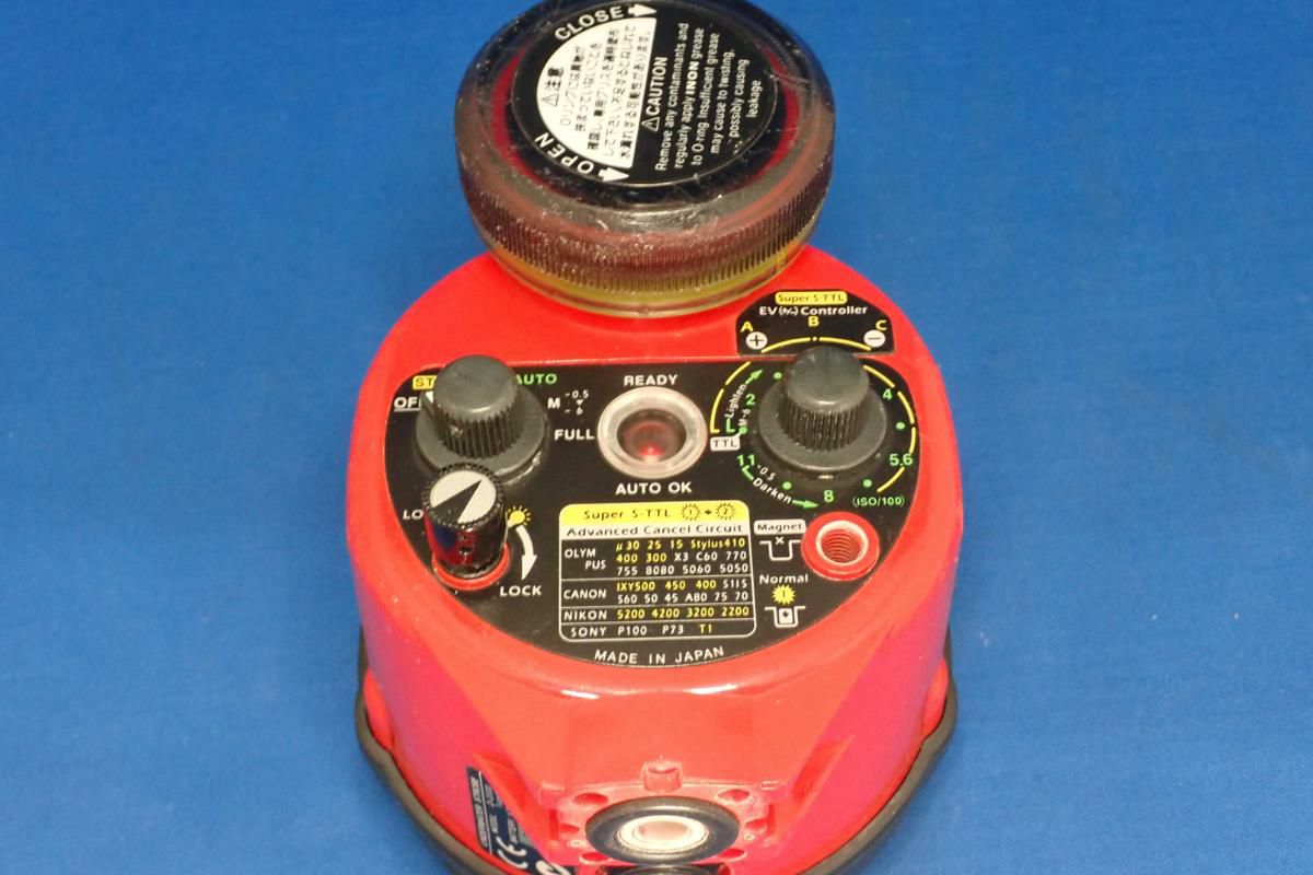 中古Bランク【イノン / INON】水中ストロボ D-2000 Type4-2