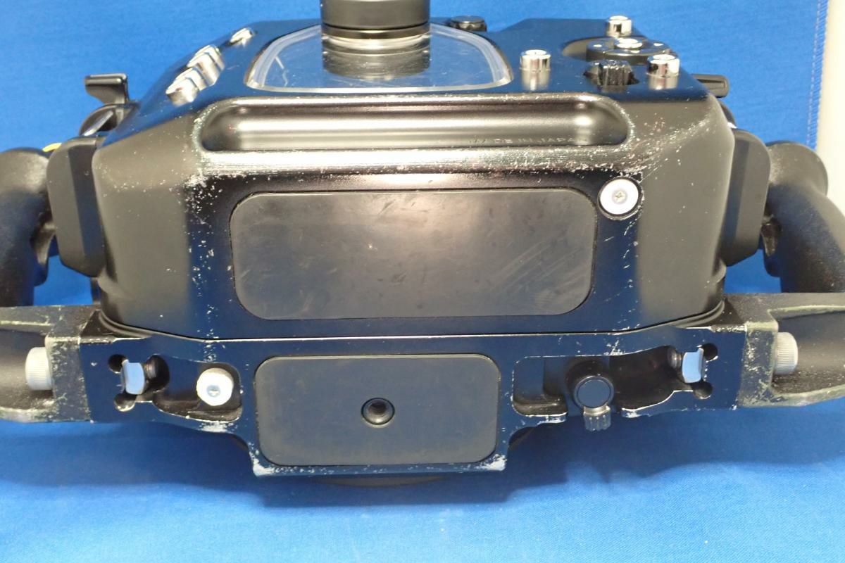 中古Aランク【シーアンドシー / SEA&SEA】水中ハウジング MDX-D500 + 光コンバーターN1-3