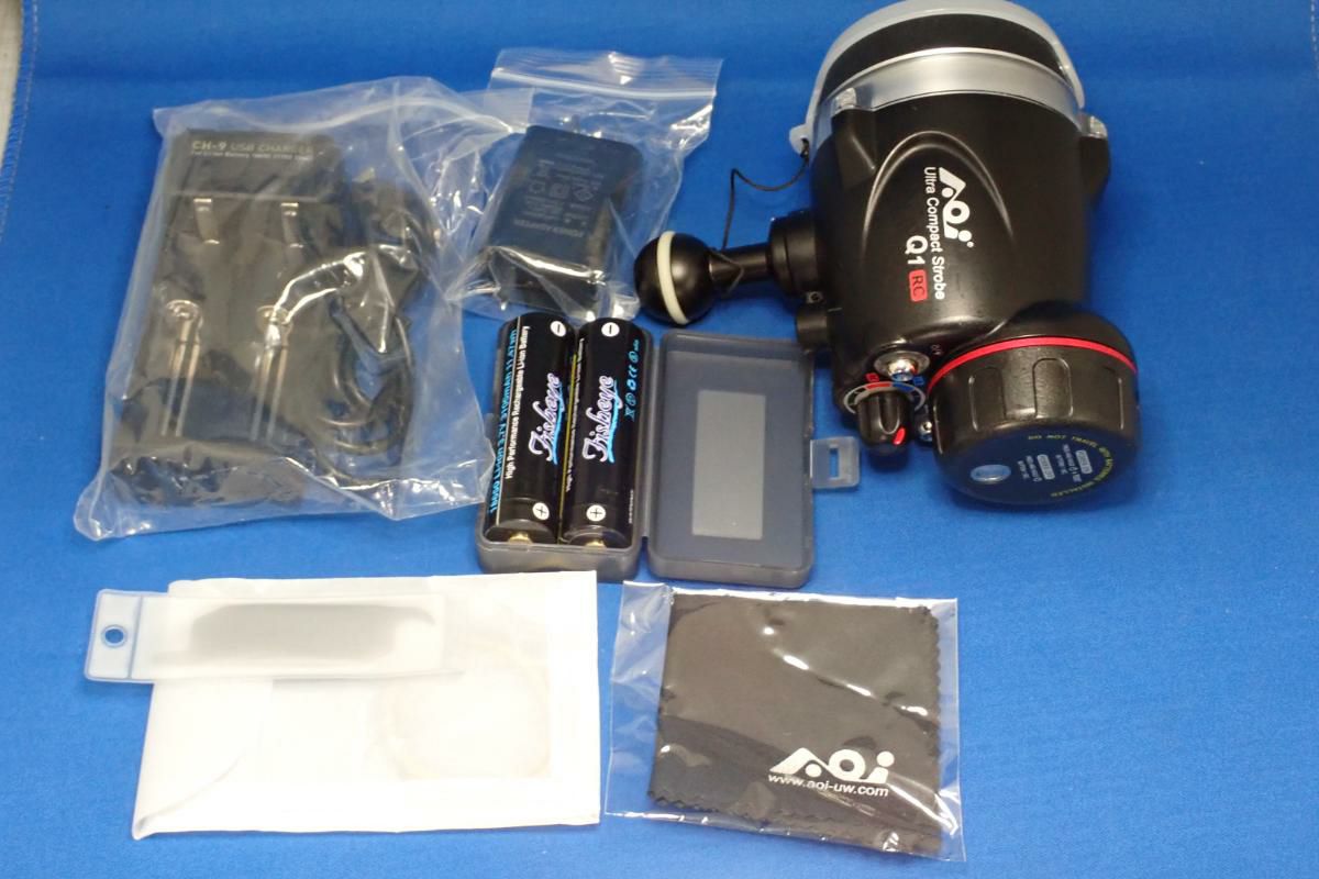 中古 水中ストロボ AOI-UCS-Q1-RC-BLK｜カメカメ