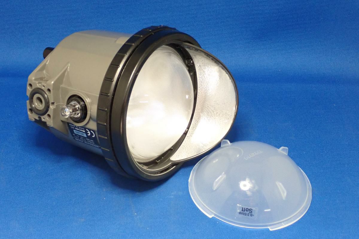 中古Aランク【イノン / INON】水中ストロボ Z-330 Type2-3
